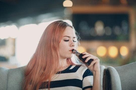 jednostavne e-cigarete zeigt sichere Auswahl und Dosierung von e-zigarette liquid mit nikotin für Einsteiger und Umsteiger jednostavne e-cigarete zeigt sichere Auswahl und Dosierung von e-zigarette liquid mit nikotin für Einsteiger und Umsteiger