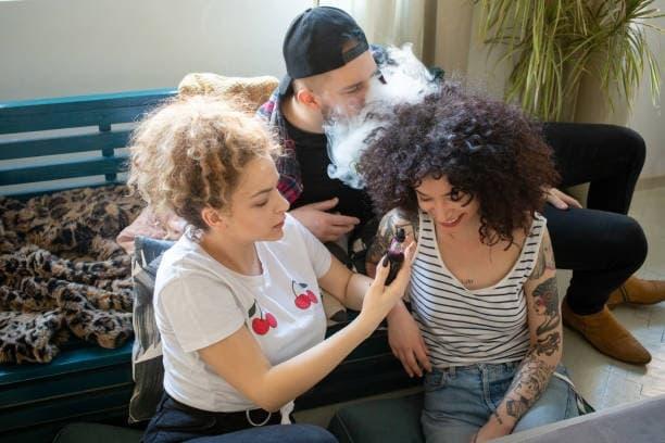 E-papierosy und E-papierosy Zubehör im Vergleich mit E Zigaretten Kopf E-papierosy und E-papierosy Zubehör im Vergleich mit E Zigaretten Kopf