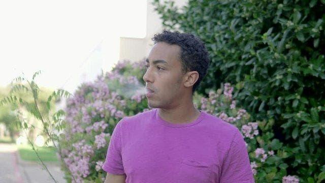 Entdecken Sie e-dym und wie Sie e-liquid günstig im Ausland kaufen können für das beste Dampferlebnis